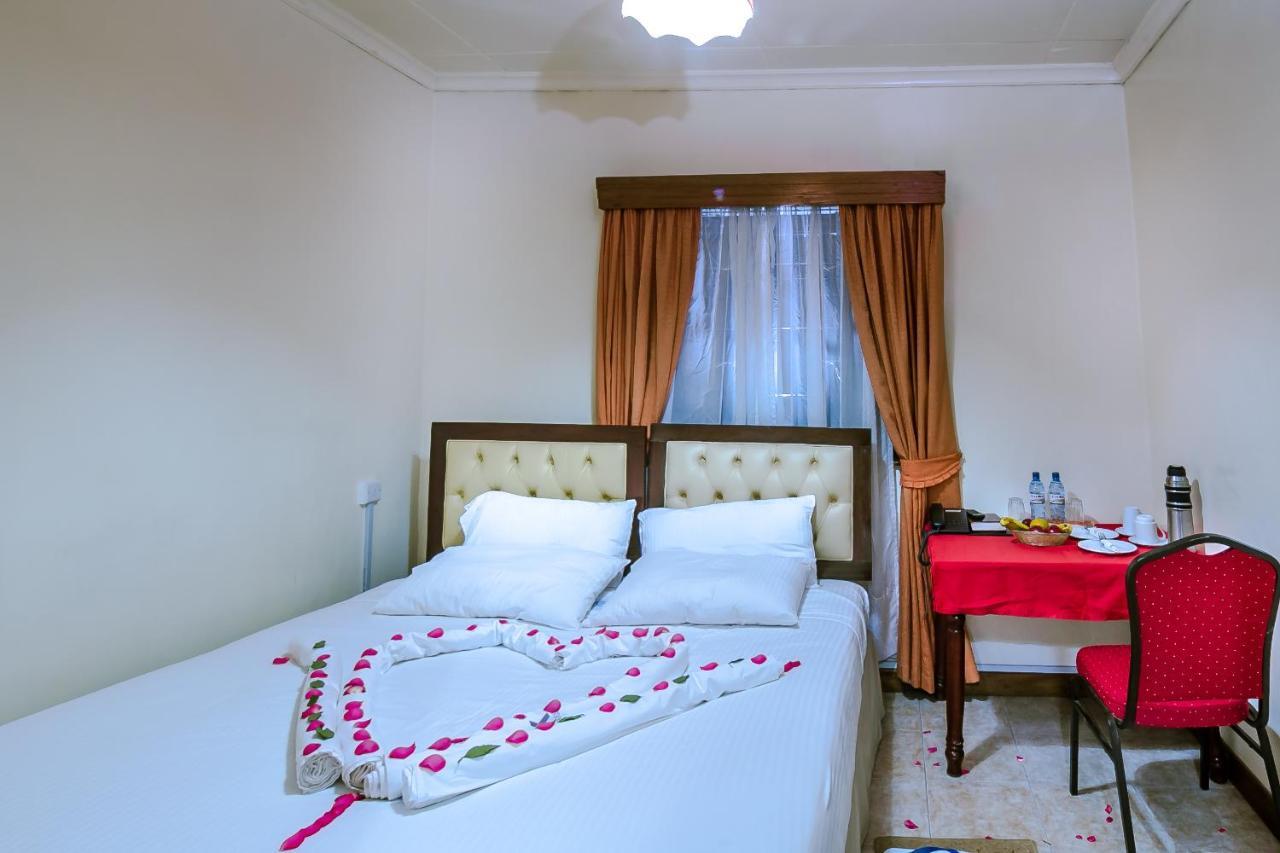 Chak Guesthouse & Conference Center 나이로비 외부 사진