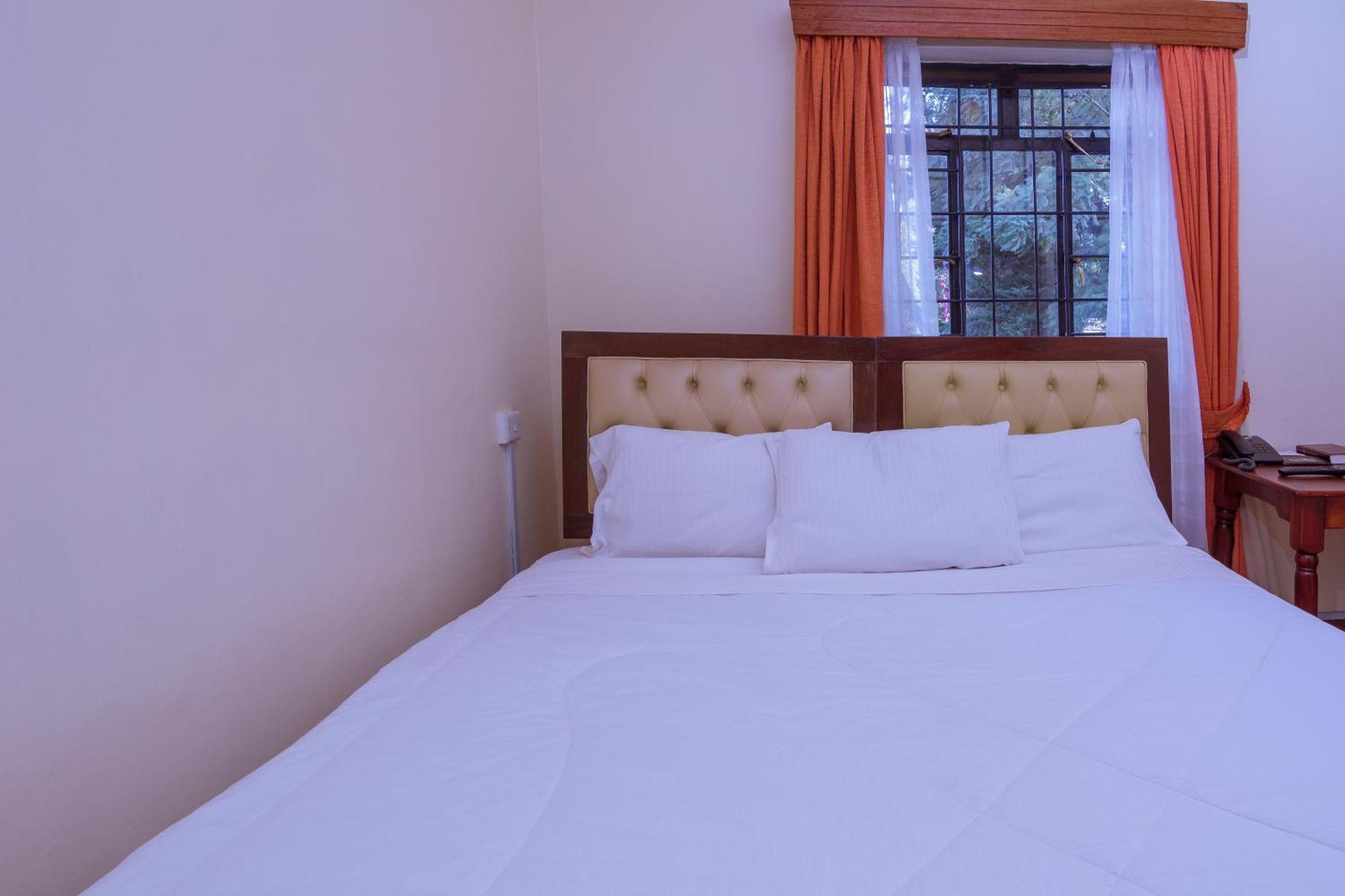 Chak Guesthouse & Conference Center 나이로비 외부 사진