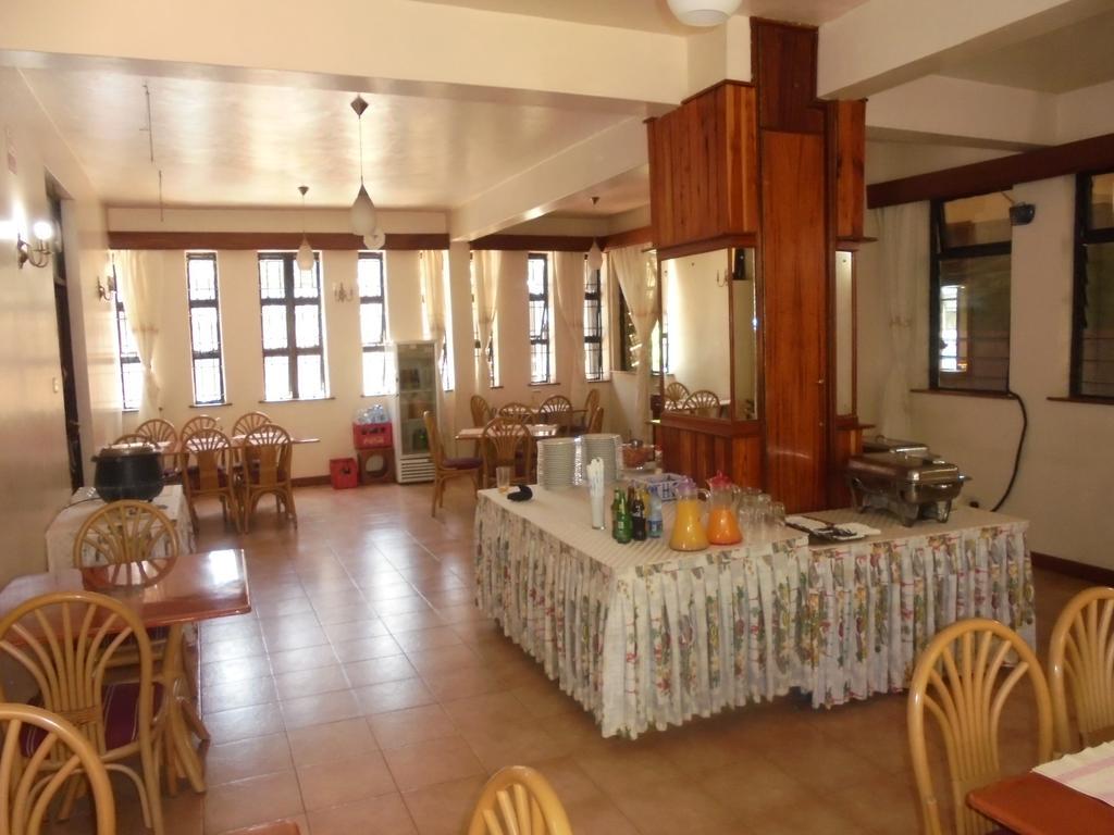 Chak Guesthouse & Conference Center 나이로비 외부 사진