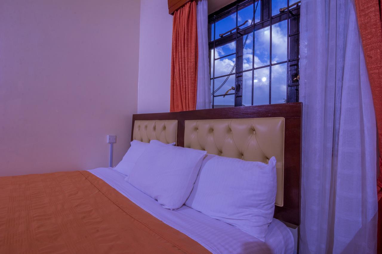 Chak Guesthouse & Conference Center 나이로비 외부 사진